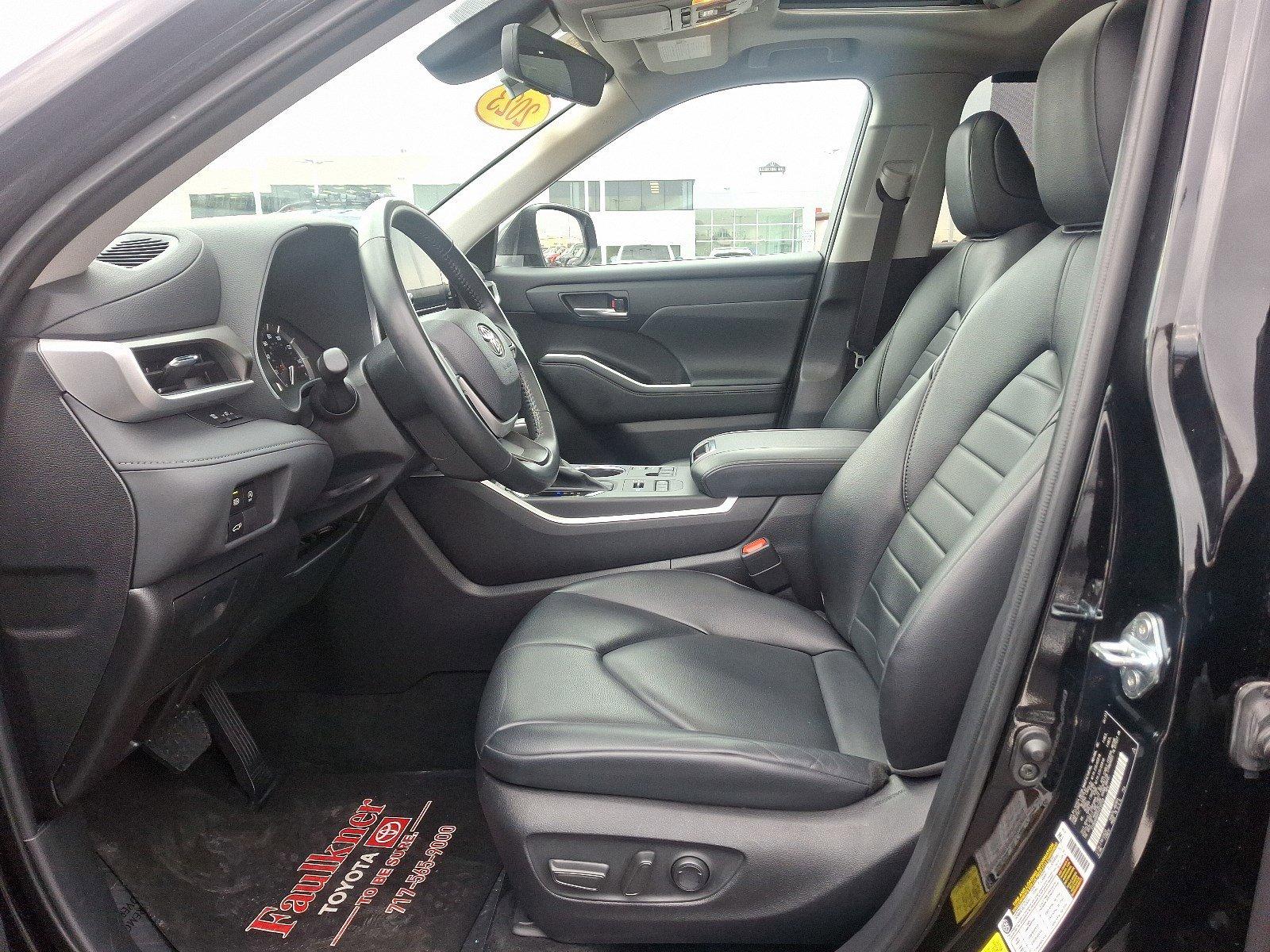 2023 Toyota Highlander Vehicle Photo in Harrisburg, PA 17111