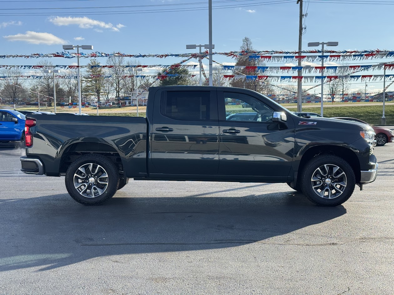 2025 Chevrolet Silverado 1500 Vehicle Photo in BOONVILLE, IN 47601-9633