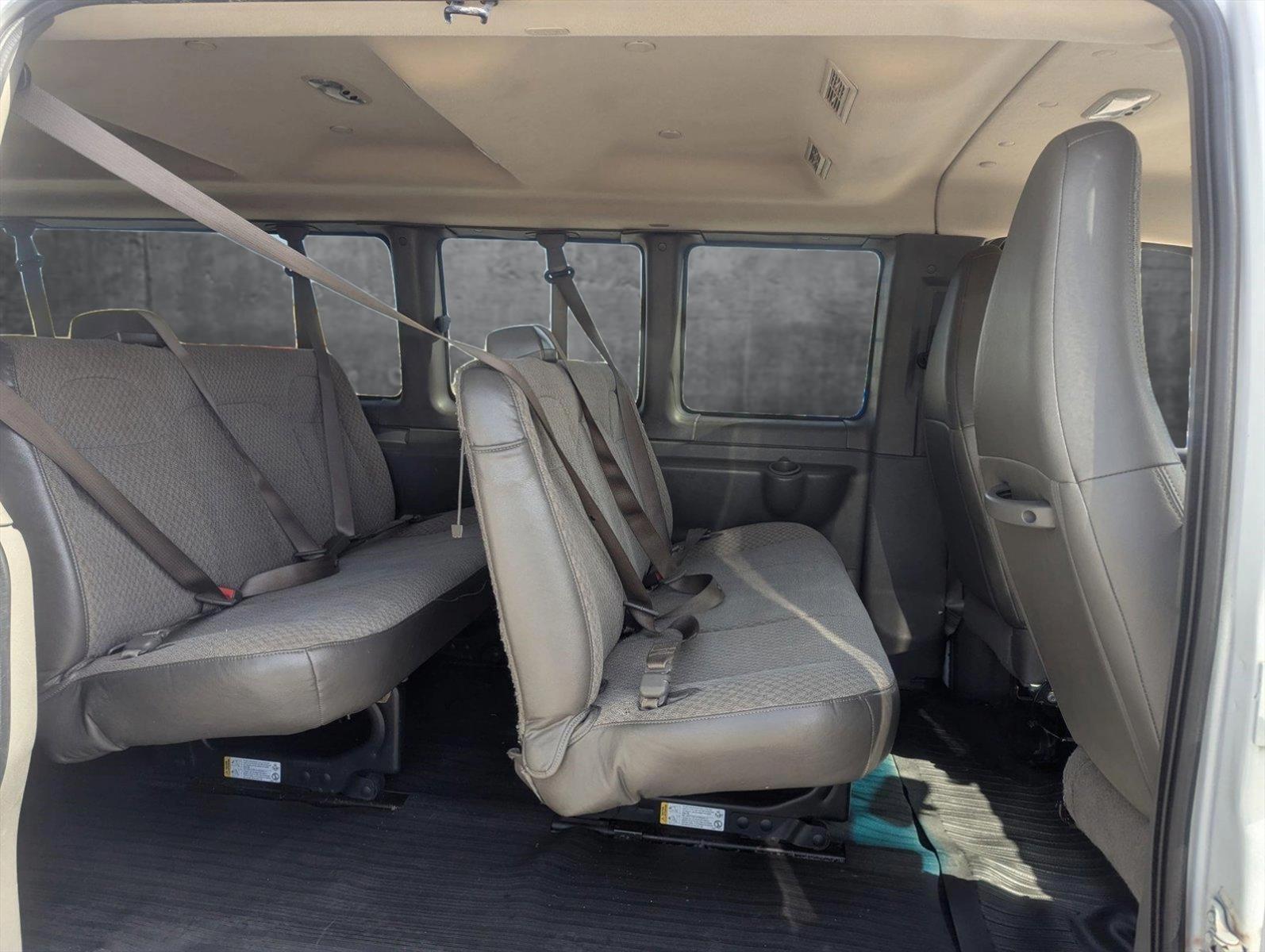 2018 GMC Savana Passenger Vehicle Photo in Corpus Christi, TX 78415