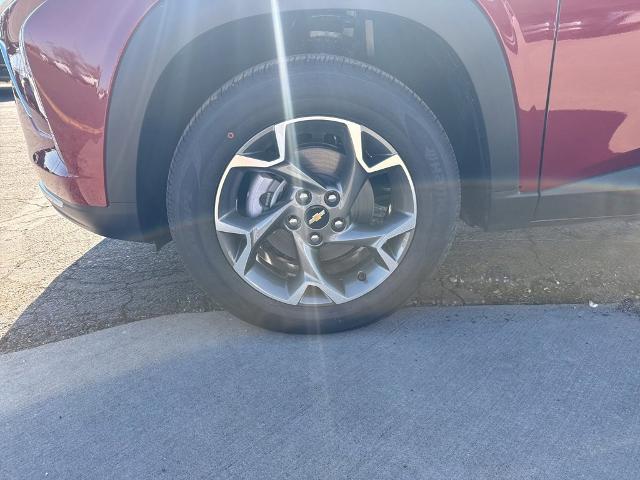 2025 Chevrolet Trax Vehicle Photo in MANHATTAN, KS 66502-5036