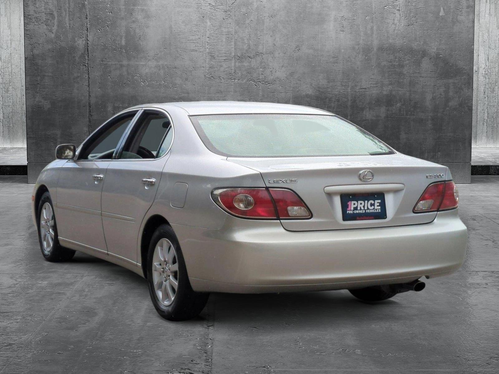 2002 Lexus ES 300 Vehicle Photo in West Palm Beach, FL 33417