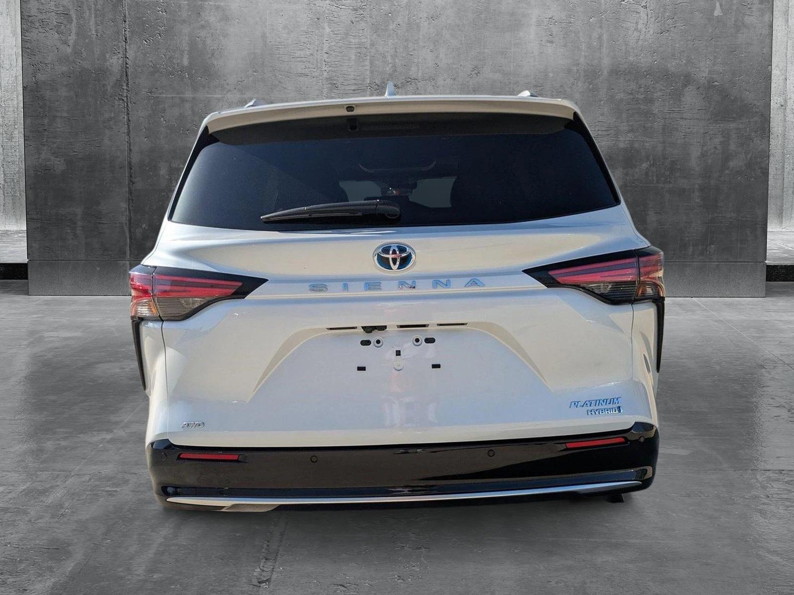 2024 Toyota Sienna Vehicle Photo in Winter Park, FL 32792