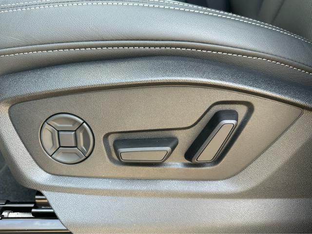 2025 Audi Q8 Vehicle Photo in HOUSTON, TX 77090