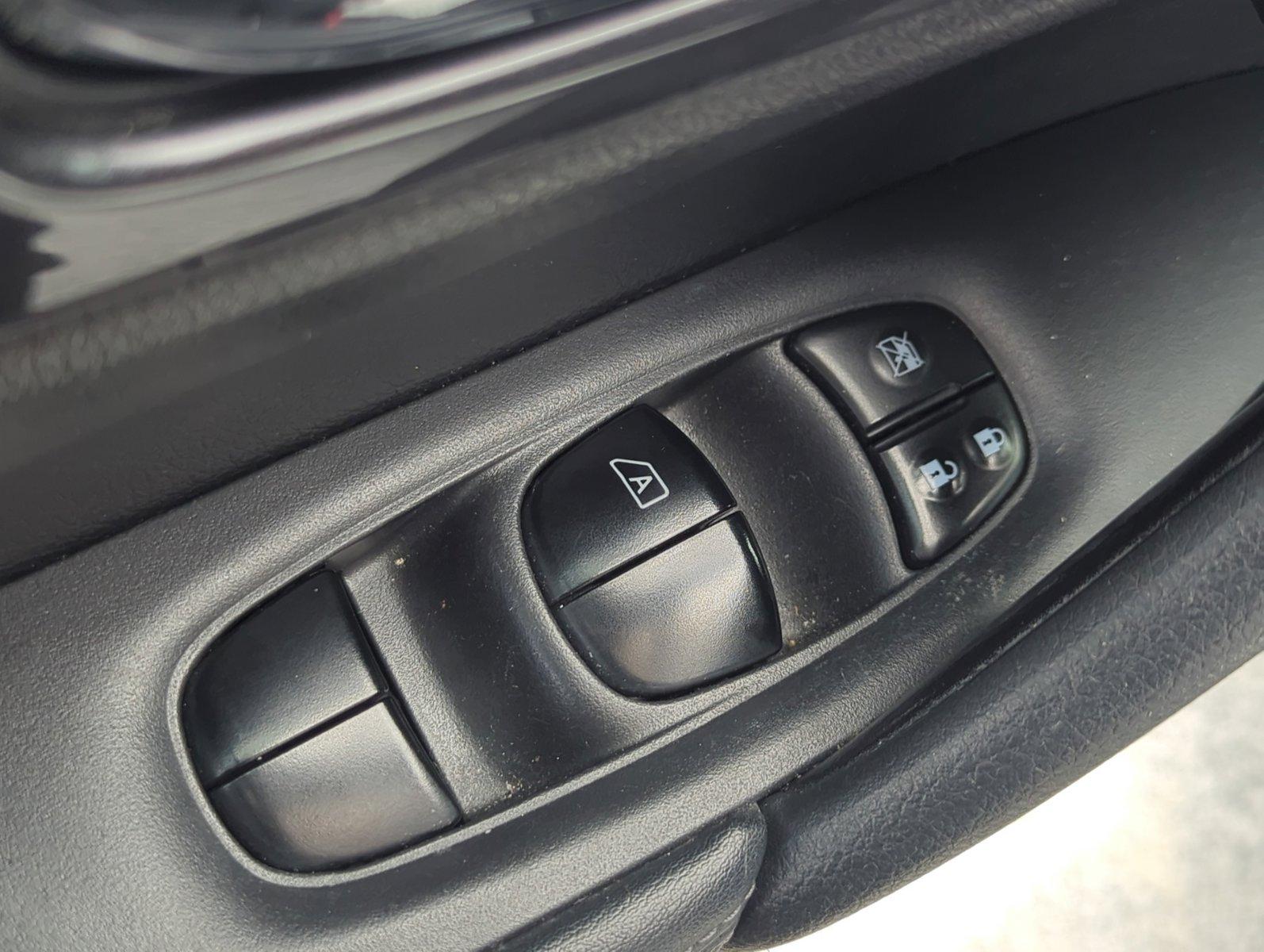 2017 Nissan Rogue Vehicle Photo in Ft. Myers, FL 33907