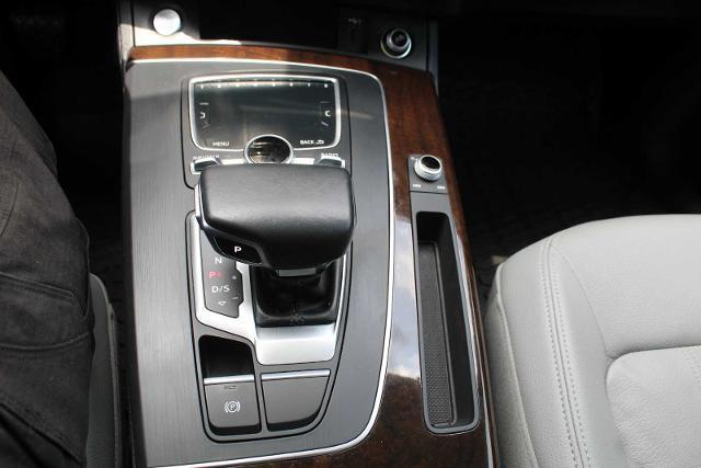 2018 Audi Q5 Vehicle Photo in HOUSTON, TX 77090