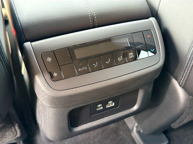 2025 Nissan Pathfinder Vehicle Photo in Flemington, NJ 08822