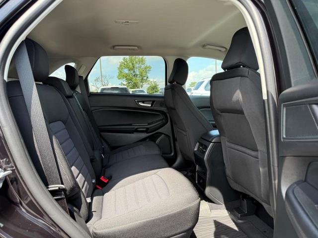 2024 Ford Edge Vehicle Photo in COLUMBIA, MO 65203-3903