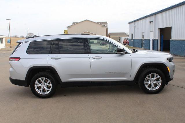 2023 Jeep Grand Cherokee L Vehicle Photo in Cedar Rapids, IA 52402