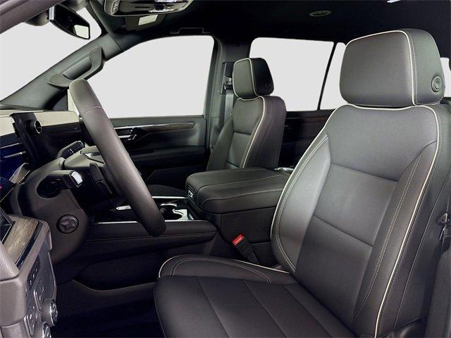 2025 Chevrolet Tahoe Vehicle Photo in PUYALLUP, WA 98371-4149