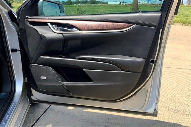 2019 Cadillac XTS Vehicle Photo in TOPEKA, KS 66609-0000