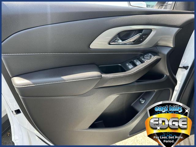 2023 Chevrolet Traverse Vehicle Photo in Roslyn, NY 11576