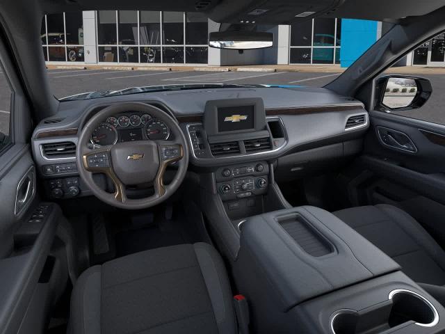 2024 Chevrolet Tahoe Vehicle Photo in MOON TOWNSHIP, PA 15108-2571