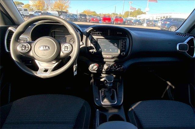 2021 Kia Soul Vehicle Photo in TOPEKA, KS 66609-0000