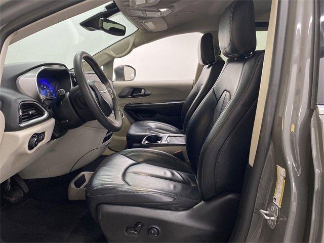 2022 Chrysler Pacifica Vehicle Photo in PORTLAND, OR 97225-3518