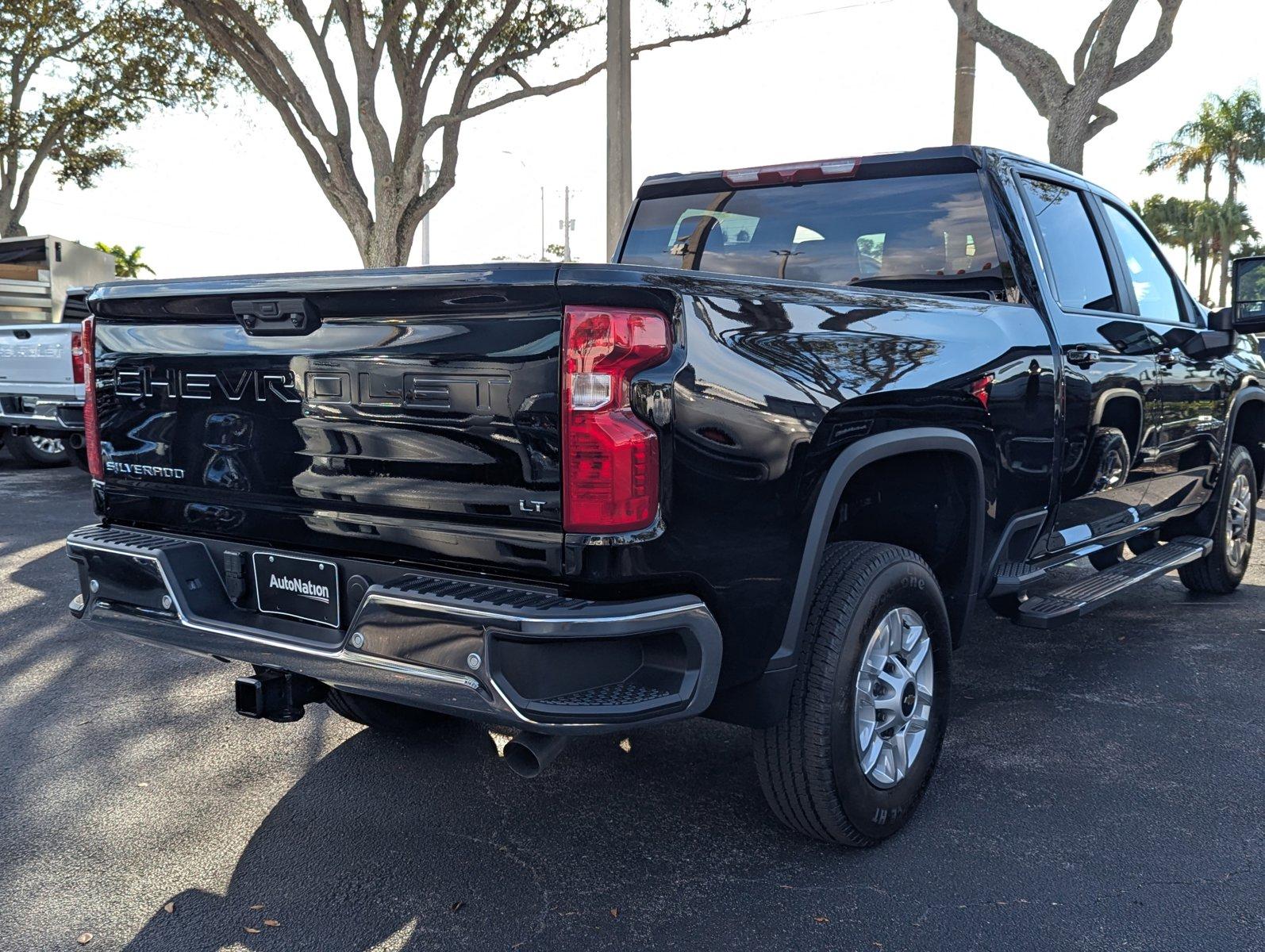 2025 Chevrolet Silverado 2500 HD Vehicle Photo in GREENACRES, FL 33463-3207