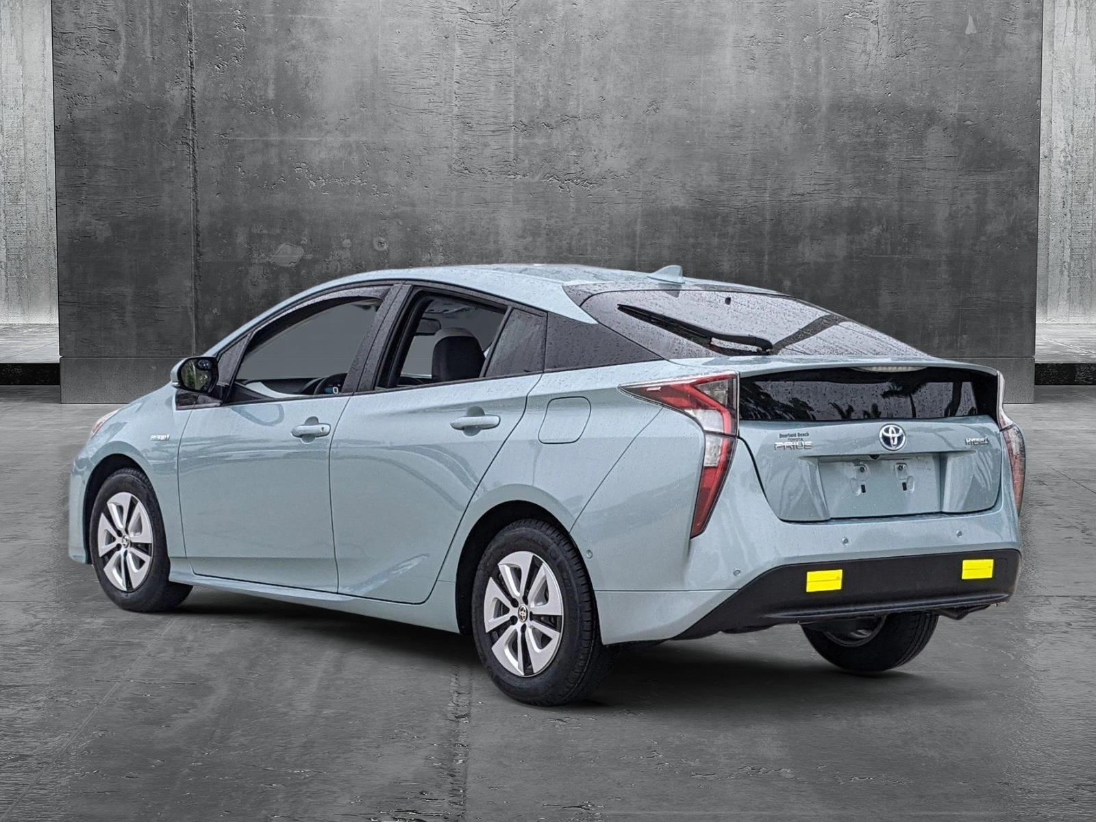 2018 Toyota Prius Vehicle Photo in Davie, FL 33331