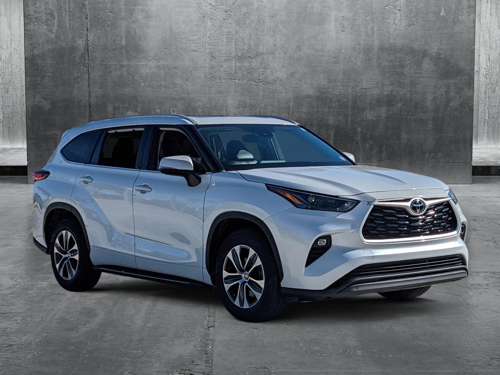 2022 Toyota Highlander Vehicle Photo in Davie, FL 33331