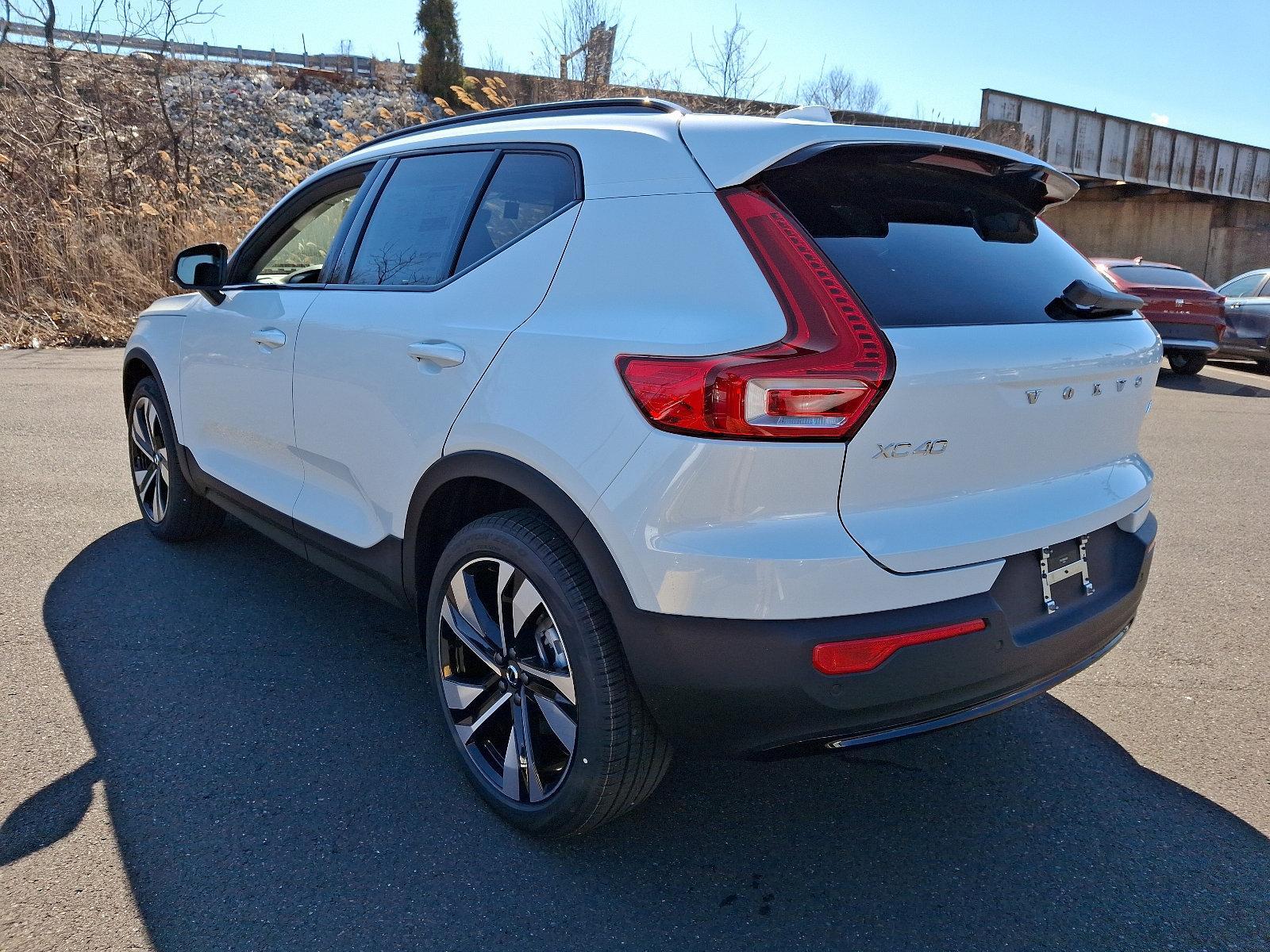 2025 Volvo XC40 Vehicle Photo in Trevose, PA 19053
