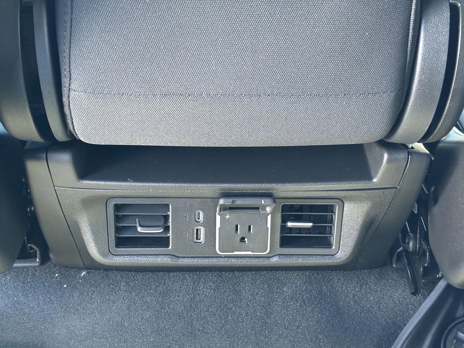 2025 Chevrolet Silverado 2500 HD Vehicle Photo in LOS ANGELES, CA 90007-3794