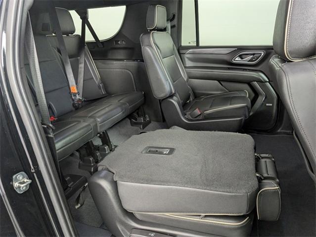 2022 GMC Yukon XL Vehicle Photo in ENGLEWOOD, CO 80113-6708