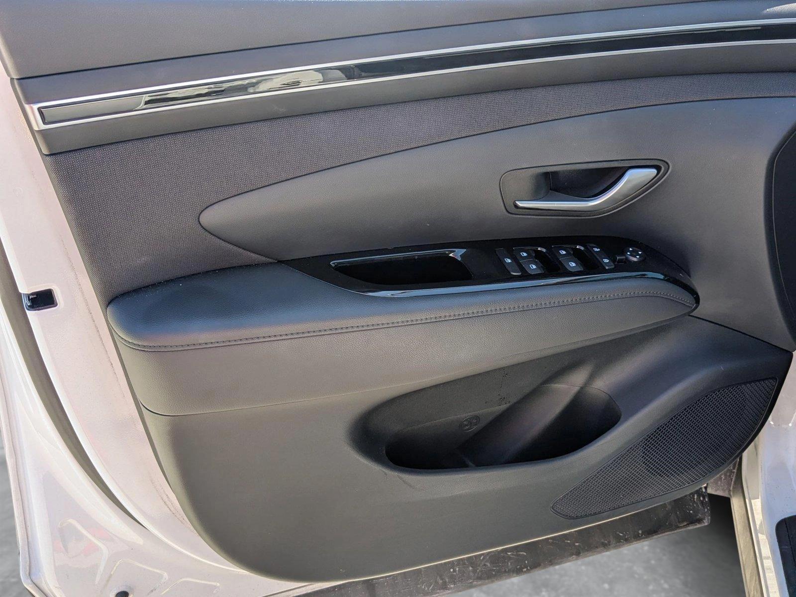 2024 Hyundai TUCSON Hybrid Vehicle Photo in Pembroke Pines, FL 33027