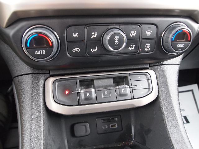 2022 GMC Acadia Vehicle Photo in MADISON, IN 47250-1611