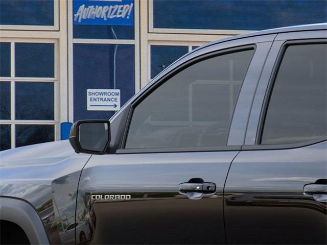 2024 Chevrolet Colorado Vehicle Photo in ENGLEWOOD, CO 80113-6708