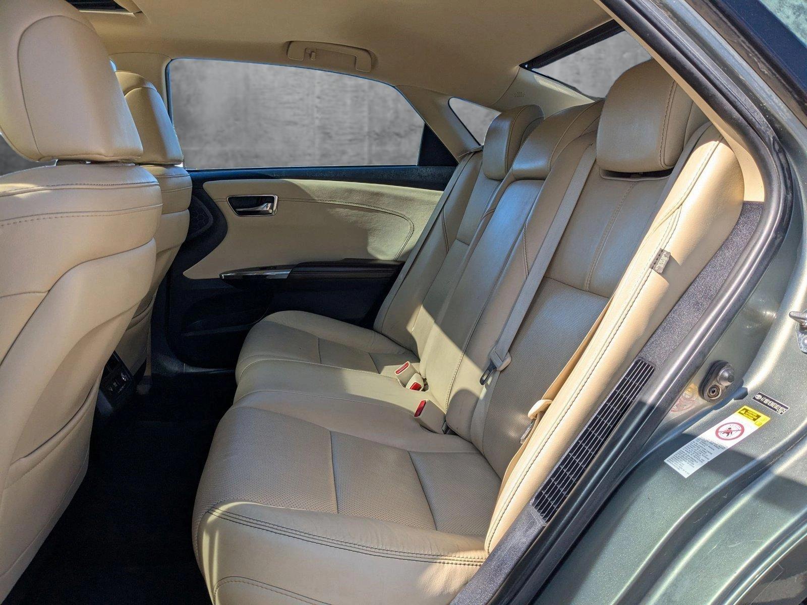 2014 Toyota Avalon Hybrid Vehicle Photo in Spokane Valley, WA 99206