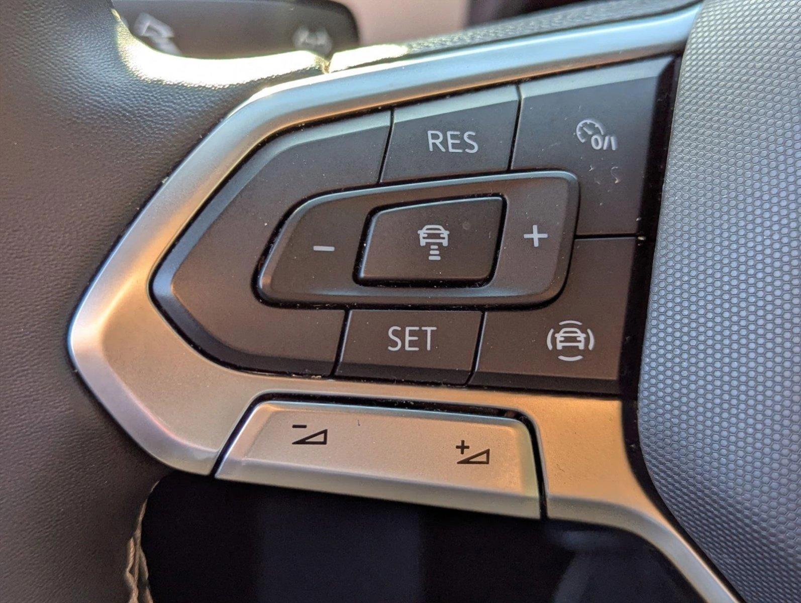 2021 Volkswagen Atlas Cross Sport Vehicle Photo in Pembroke Pines , FL 33027