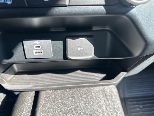 2023 Ford Super Duty F-350 DRW Vehicle Photo in Webster, MA 01570-1415