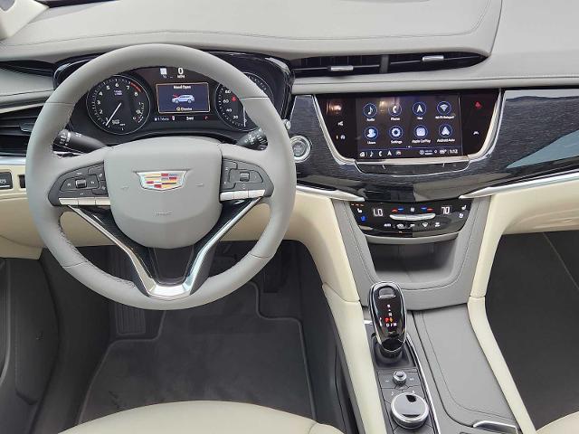2025 Cadillac XT6 Vehicle Photo in HOUSTON, TX 77079