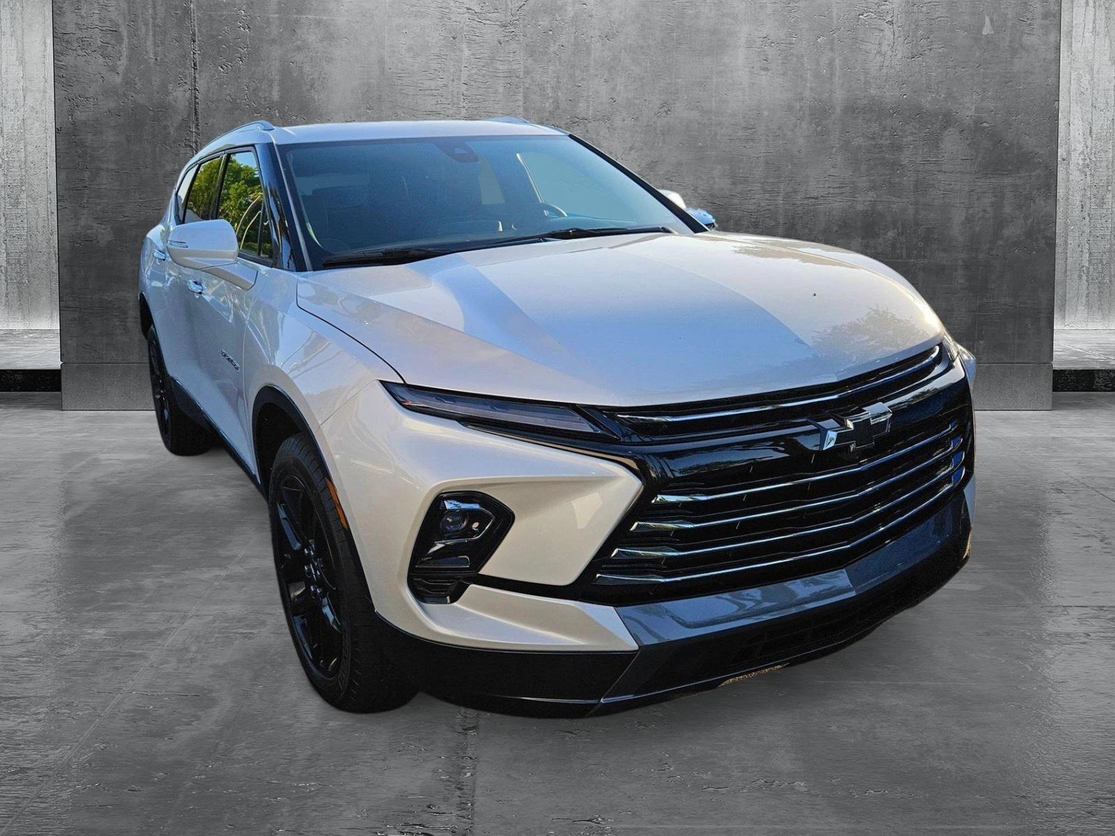2025 Chevrolet Blazer Vehicle Photo in GREENACRES, FL 33463-3207
