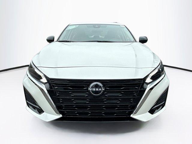 2025 Nissan Altima Vehicle Photo in Flemington, NJ 08822