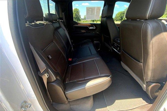 2022 GMC Sierra 1500 Vehicle Photo in TOPEKA, KS 66609-0000