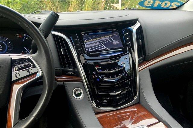 2019 Cadillac Escalade Vehicle Photo in KANSAS CITY, MO 64114-4545