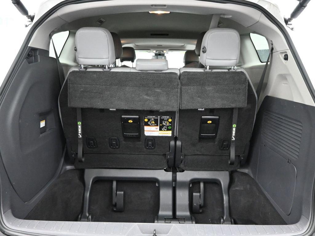 2022 Toyota Sienna Vehicle Photo in Cedar Rapids, IA 52402