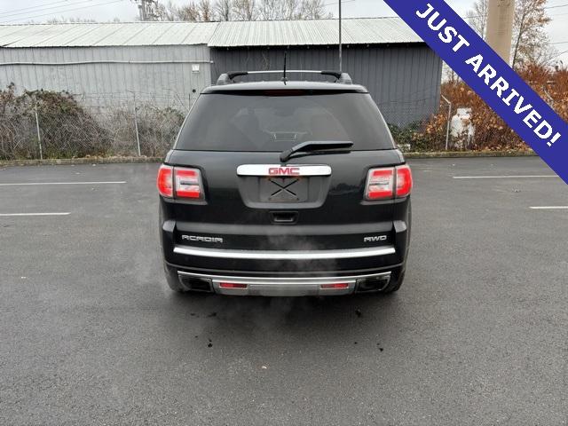 2014 GMC Acadia Vehicle Photo in Puyallup, WA 98371