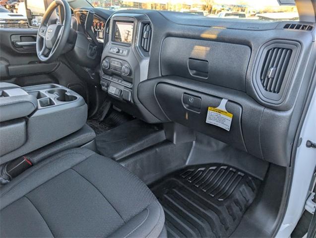 2025 Chevrolet Silverado 3500 HD CC Vehicle Photo in ENGLEWOOD, CO 80113-6708