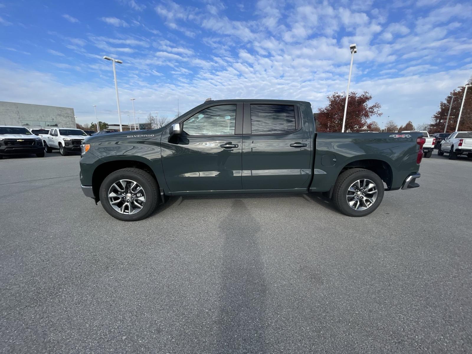 2025 Chevrolet Silverado 1500 Vehicle Photo in BENTONVILLE, AR 72712-4322