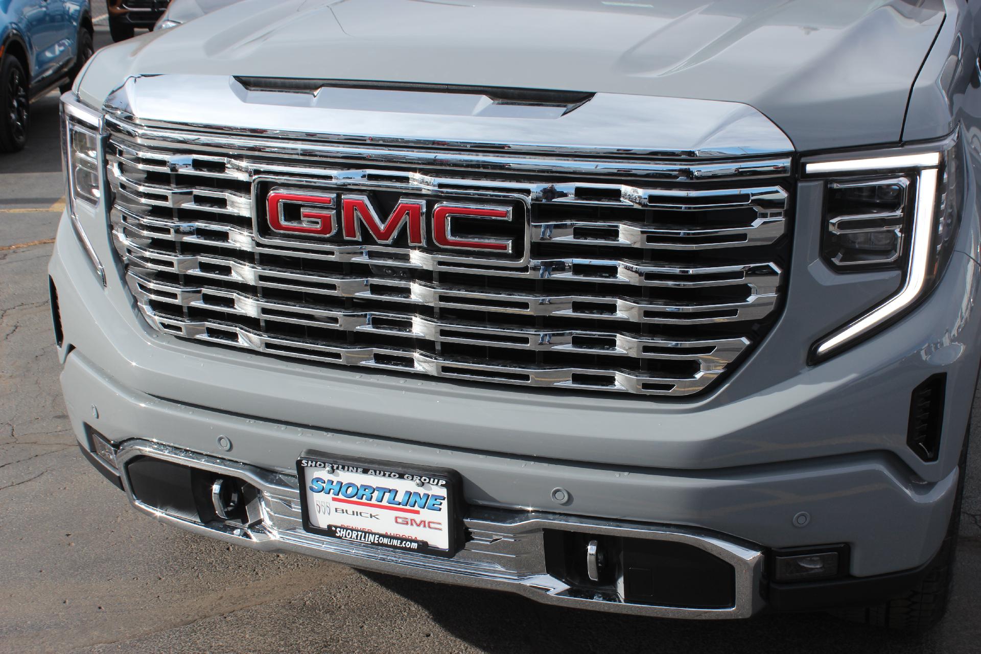 2025 GMC Sierra 1500 Vehicle Photo in AURORA, CO 80012-4011