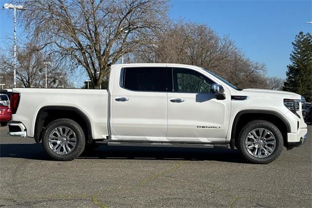 2025 GMC Sierra 1500 Vehicle Photo in ELK GROVE, CA 95757-8703