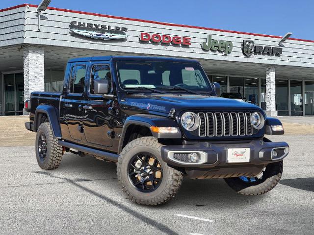 2025 Jeep Gladiator Vehicle Photo in Ennis, TX 75119-5114