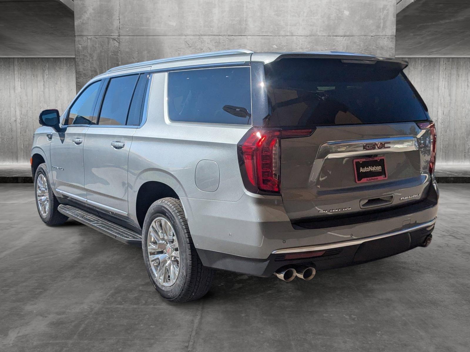 2024 GMC Yukon XL Vehicle Photo in LONE TREE, CO 80124-2750