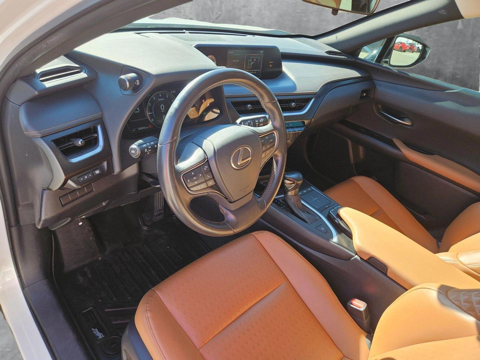 2019 Lexus UX Vehicle Photo in NORTH RICHLAND HILLS, TX 76180-7199