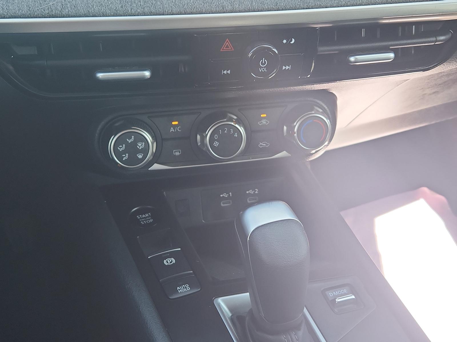 2025 Nissan Kicks Vehicle Photo in Albuquerque, NM 87110