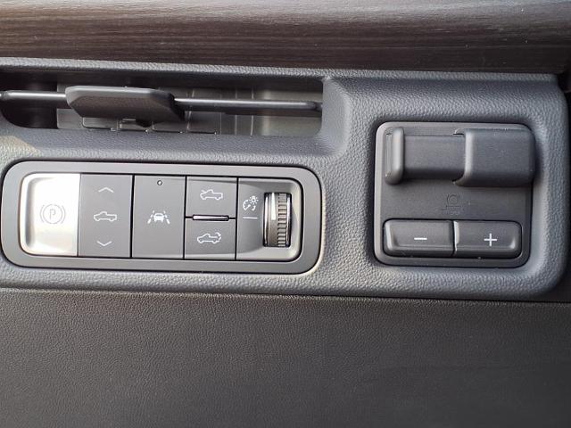 2024 GMC Sierra EV Vehicle Photo in Denton, TX 76205