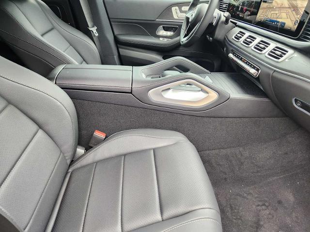 2025 Mercedes-Benz GLE Vehicle Photo in HOUSTON, TX 77079