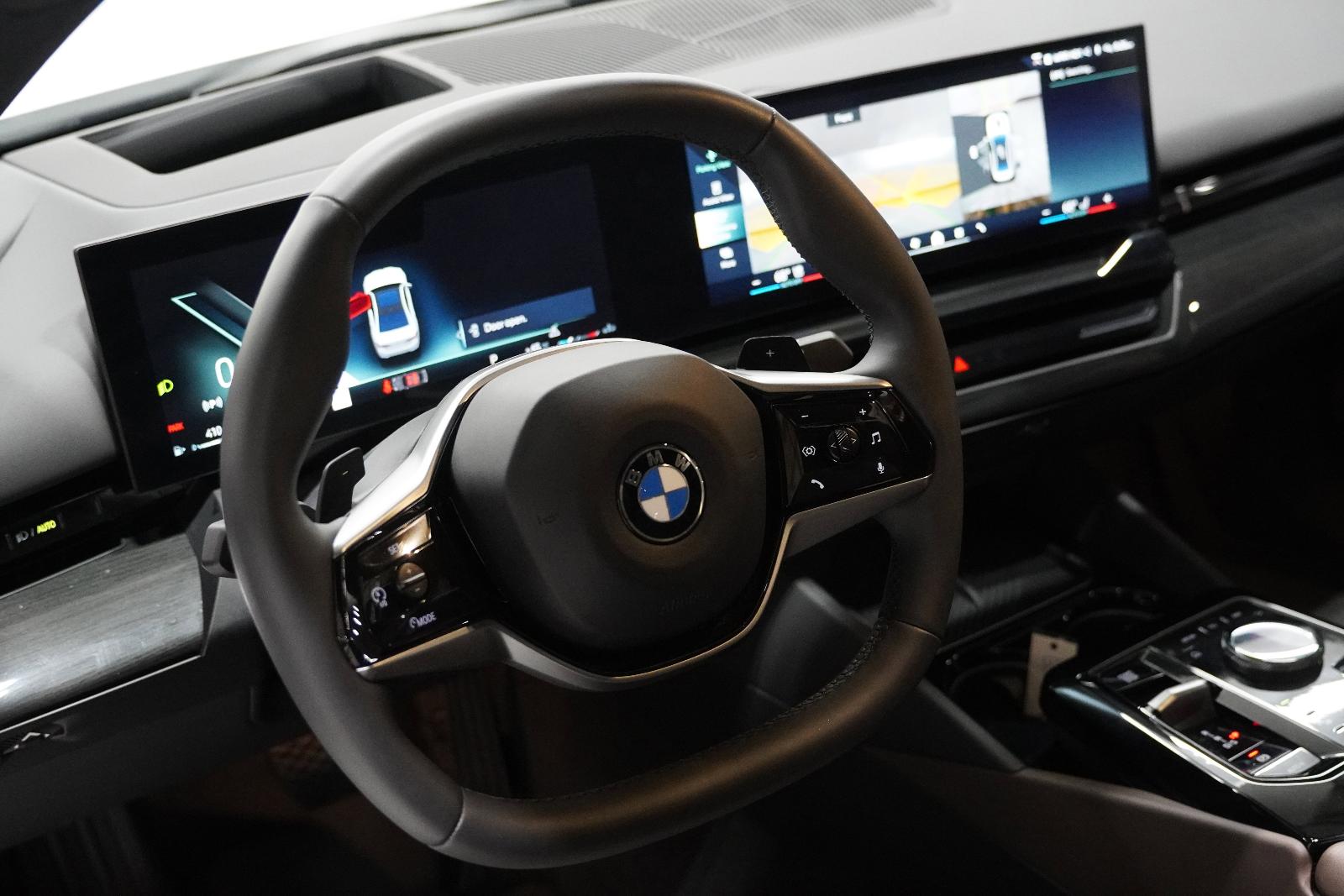 2024 BMW 530i xDrive Vehicle Photo in GRAPEVINE, TX 76051