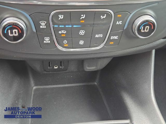 2021 Chevrolet Traverse Vehicle Photo in DENTON, TX 76210-9321