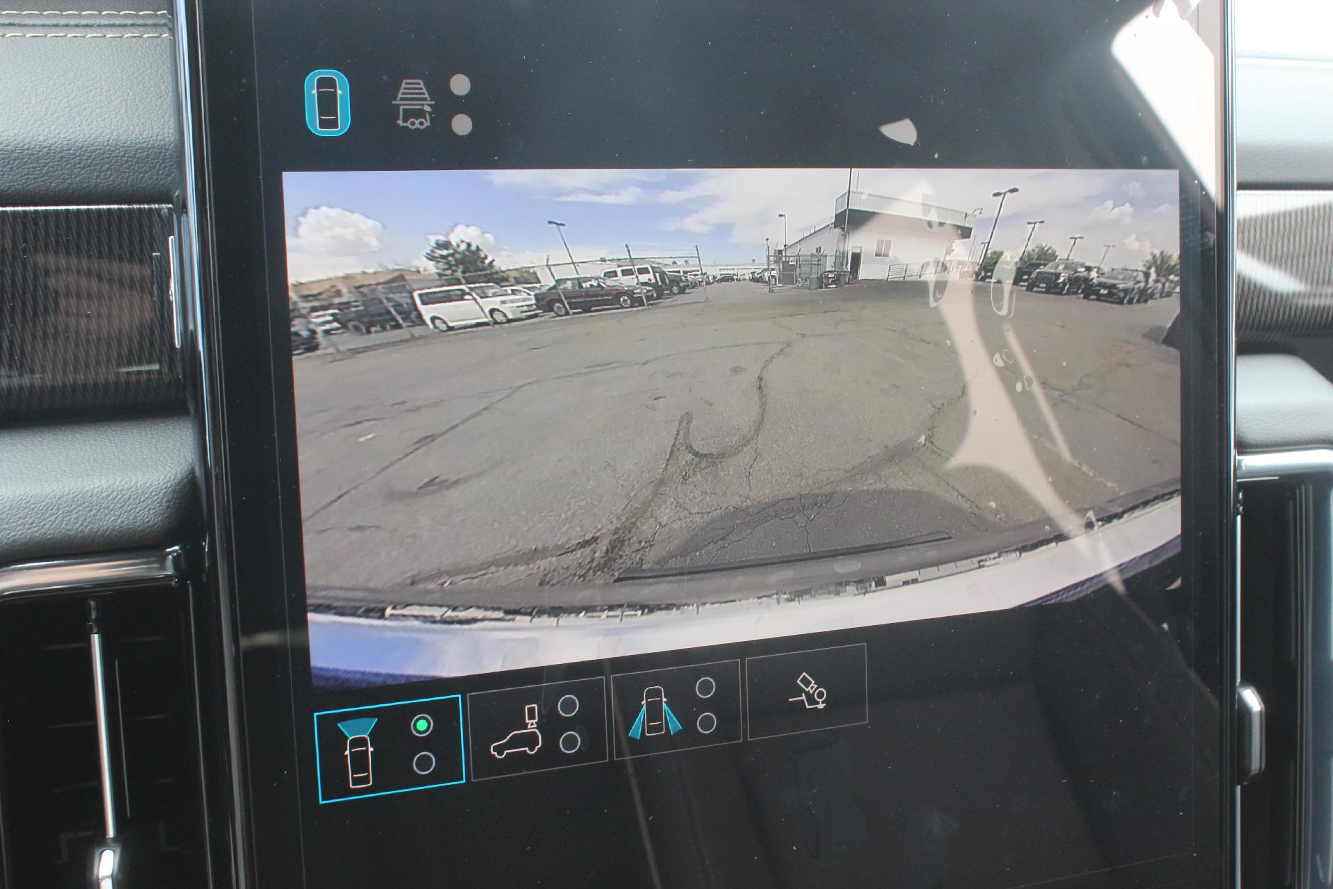 2025 GMC Yukon Vehicle Photo in AURORA, CO 80012-4011